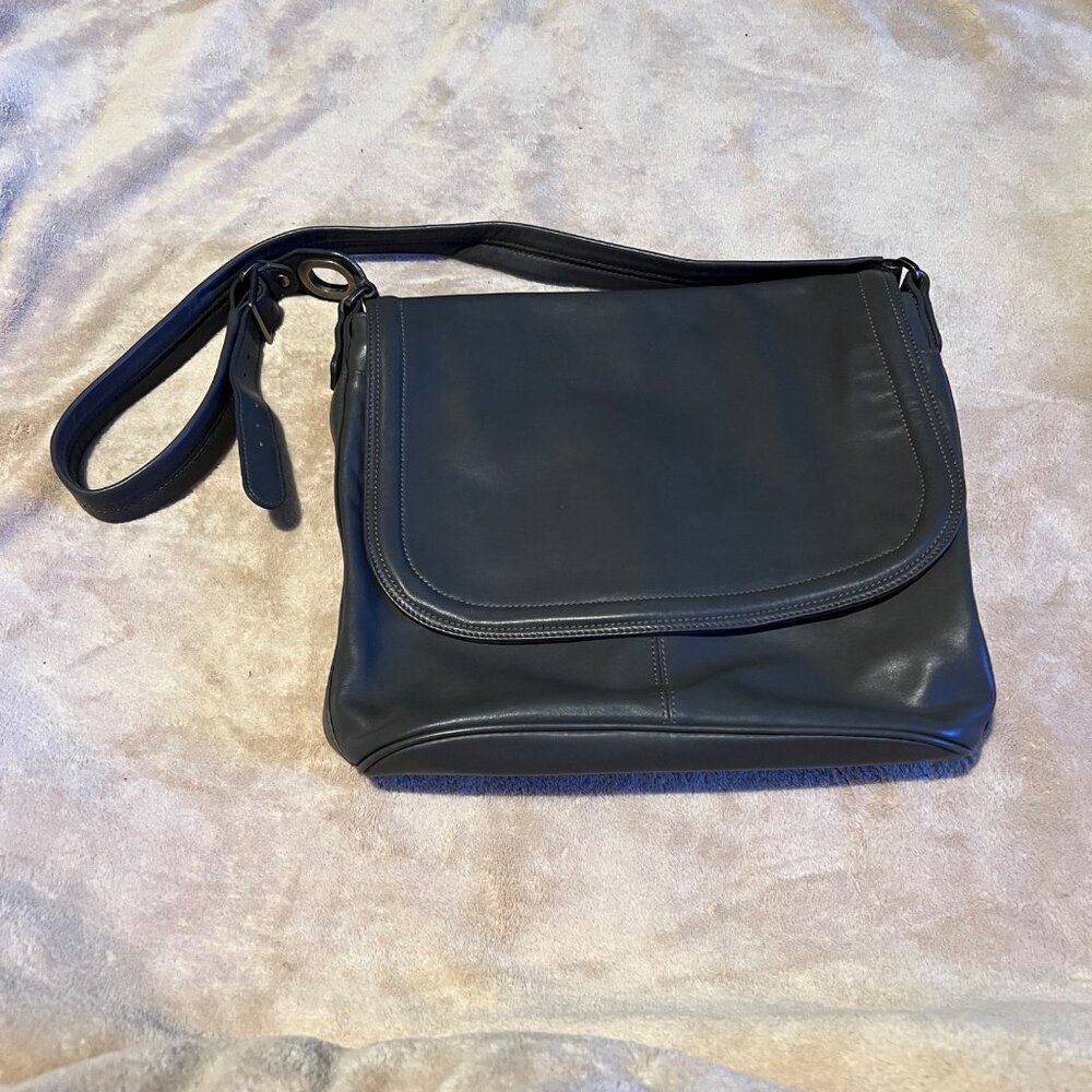 Hobo International Gray Leather Fold Over with dust bag